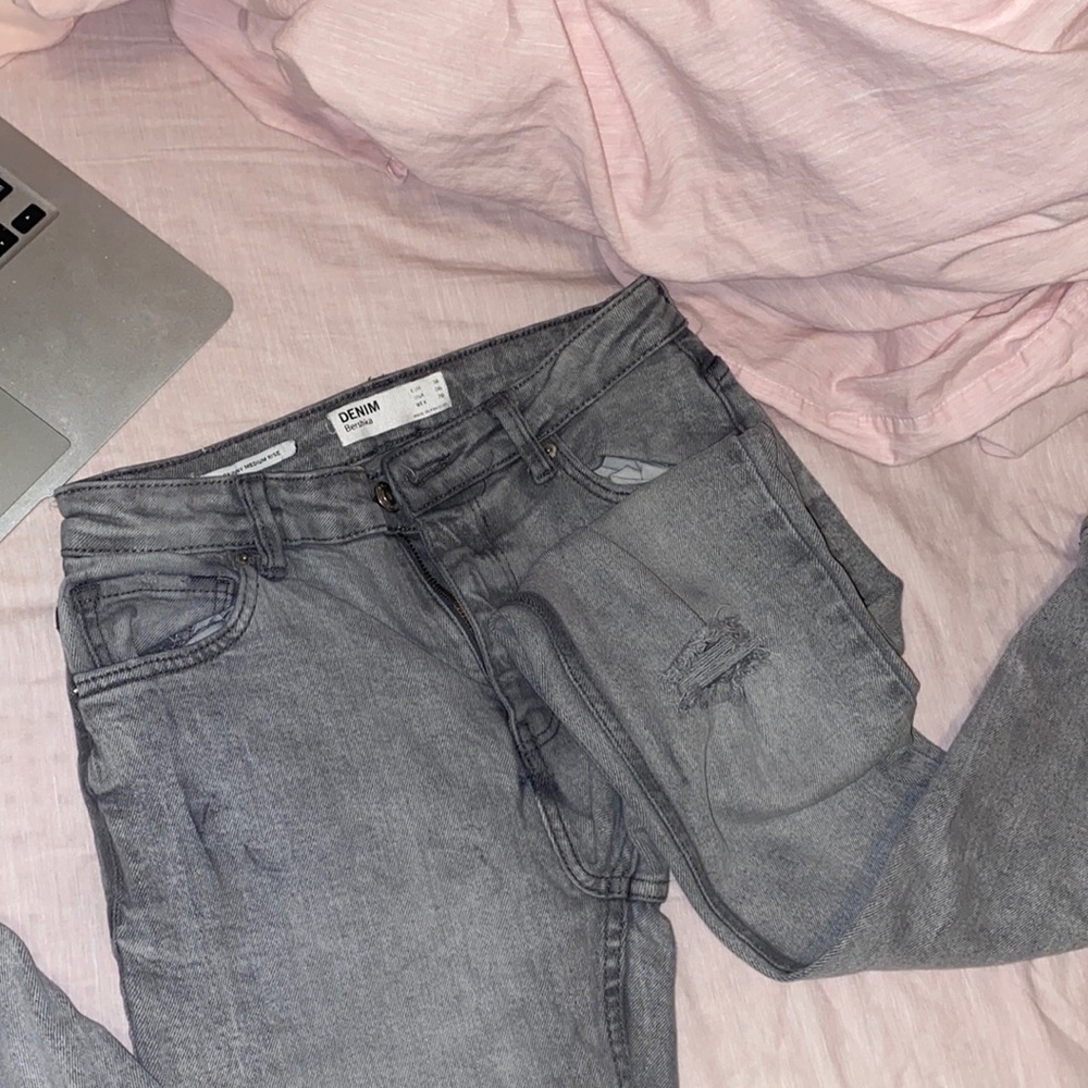 Bershka denim jeans, size 06/S/M, comfy fit well jeans